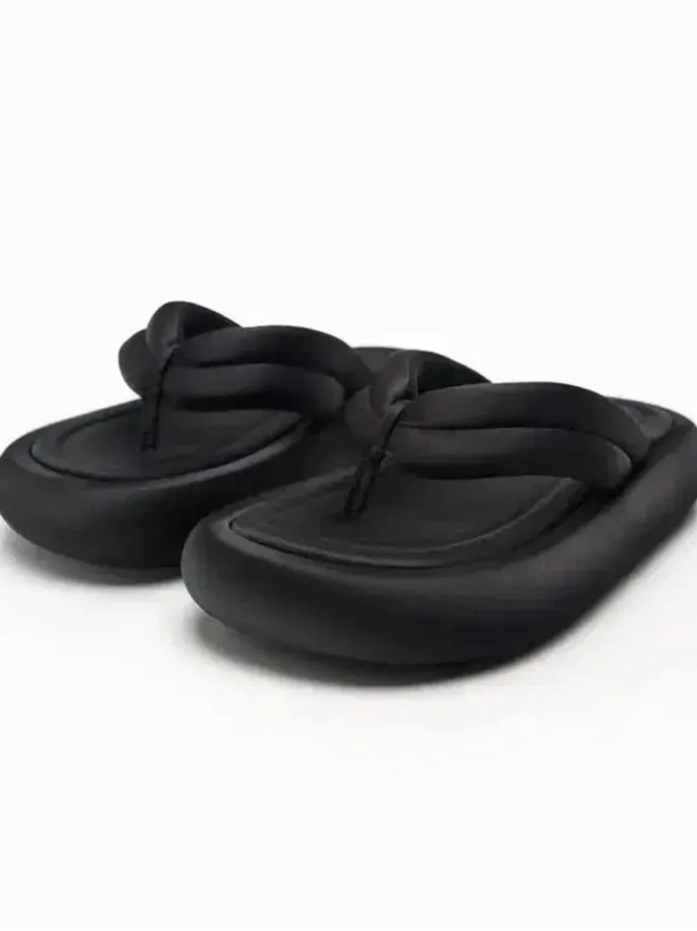 Zara Black Padded Flip-Flop Sandals - Picture 1 of 5